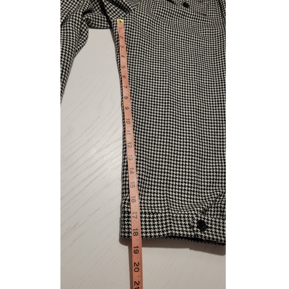 Houndstooth  Wool Capri Pants - Picture 6 of 8